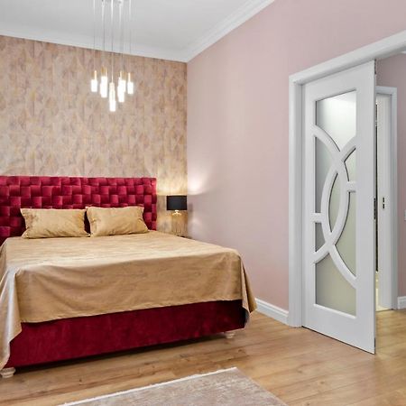 Coquet By Art City Bukares Bagian luar foto