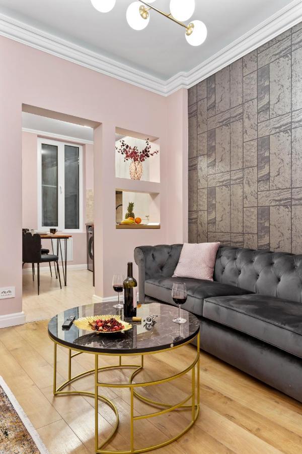 Coquet By Art City Bukares Bagian luar foto
