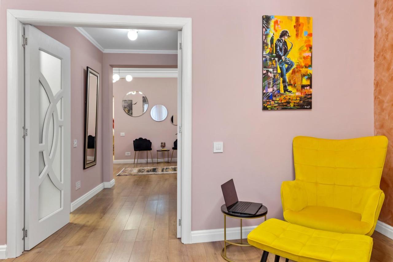 Coquet By Art City Bukares Bagian luar foto